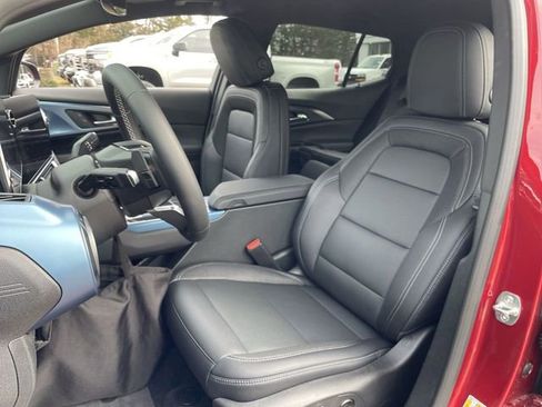 New 2026 Chevrolet Equinox EV LT AWD/4WD image 11