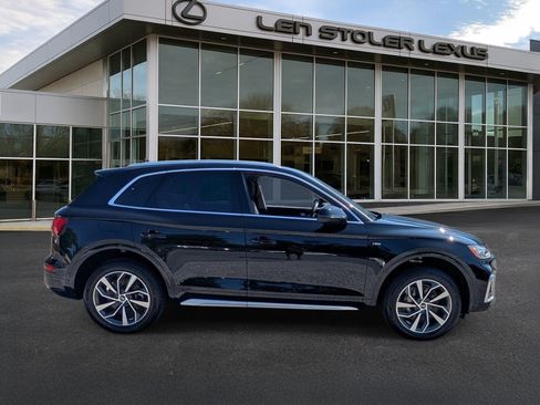 Used 2023 Audi Q5 2.0T Premium Plus w/ Premium Plus Package AWD/4WD image 2