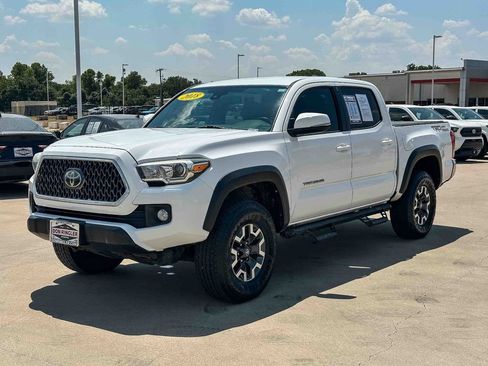 Used 2018 Toyota Tacoma TRD Off-Road RWD image 7