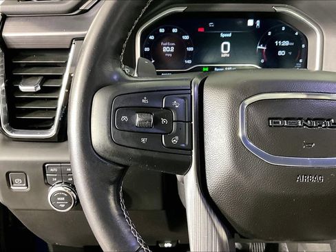 Used 2022 GMC Sierra 1500 Denali Ultimate AWD/4WD image 11