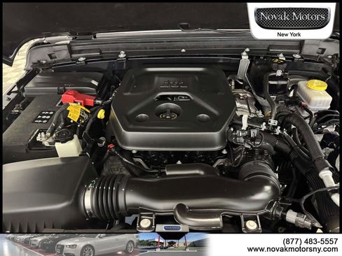 Used 2023 Jeep Wrangler Unlimited Sport AWD/4WD image 13