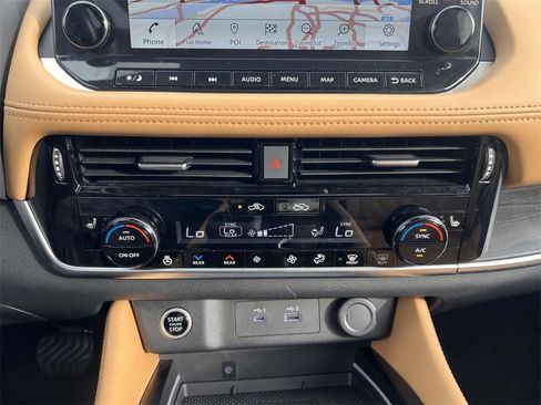 Used 2022 Nissan Rogue Platinum w/ Head-Up Display Package image 30