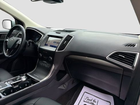 Used 2020 Ford Edge SEL w/ Cold Weather Package AWD/4WD image 30