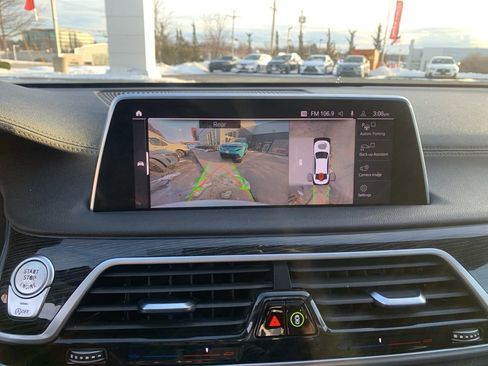 Used 2020 BMW 740i w/ M Sport Package image 17