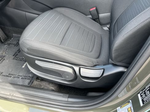 Certified 2025 Hyundai Santa Cruz SE AWD/4WD image 17