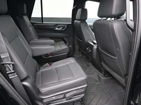 Used 2024 Chevrolet Tahoe LT w/ Luxury Package AWD/4WD image 19