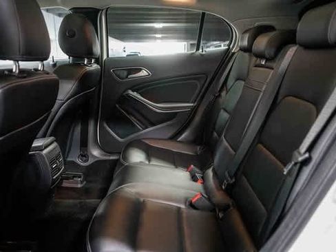 Used 2015 Mercedes-Benz GLA 250 4MATIC image 18