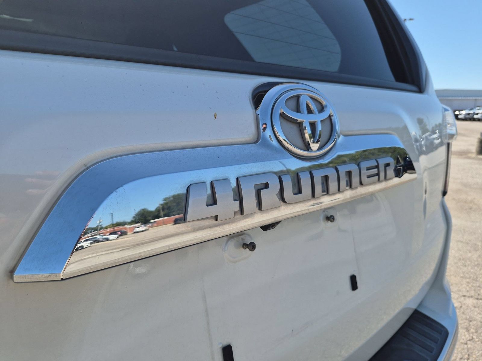 Used 2020 Toyota 4Runner Limited RWD image 34