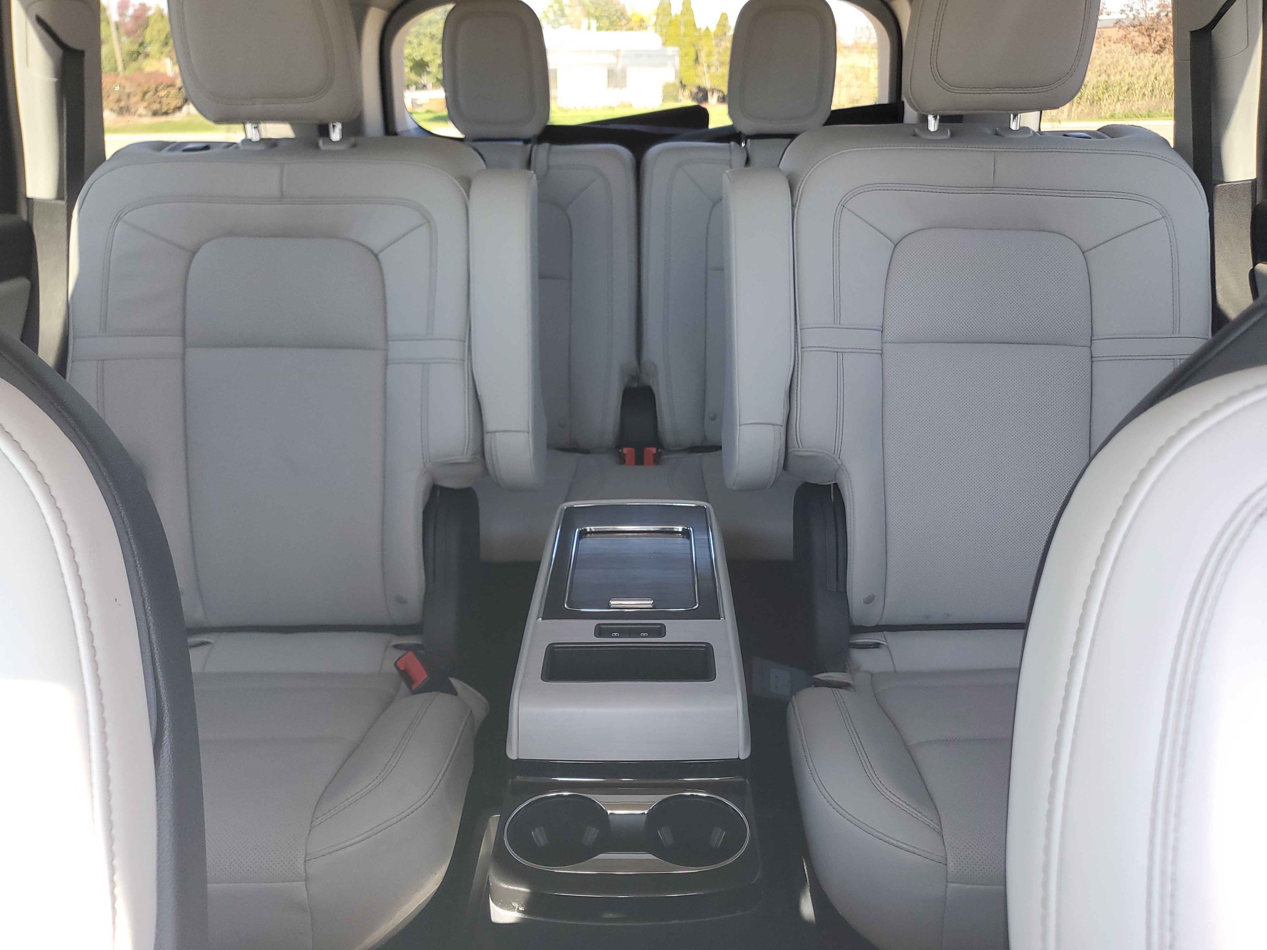 Used 2025 Lincoln Aviator Reserve w/ Equipment Group 201A AWD/4WD image 19