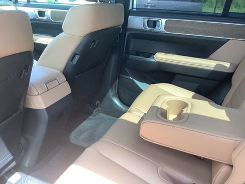 Certified 2025 Hyundai Santa Fe Limited AWD/4WD image 23