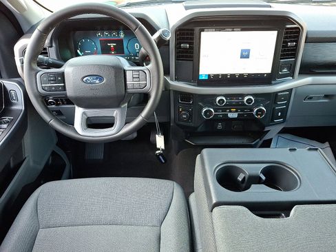 Used 2025 Ford F150 XLT w/ Equipment Group 301A Standard image 11