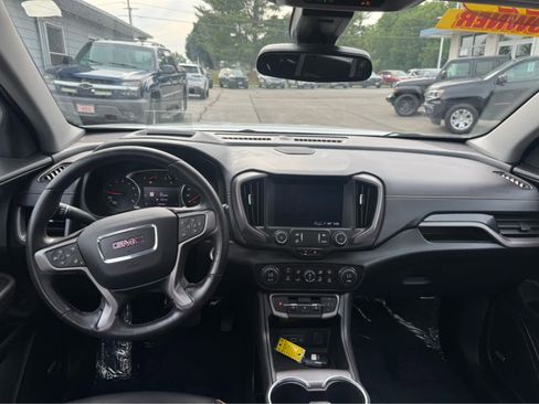 Used 2022 GMC Terrain AT4 w/ Infotainment Package II image 2