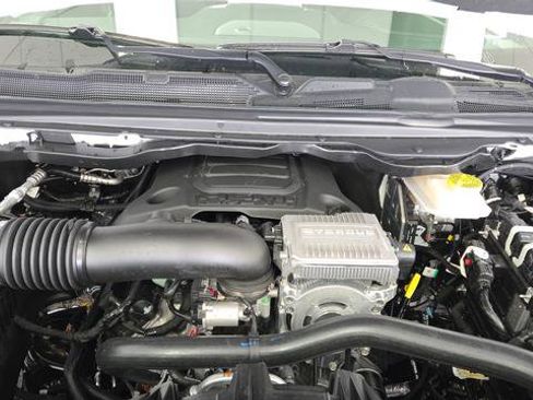 New 2026 RAM 1500 Laramie AWD/4WD image 30