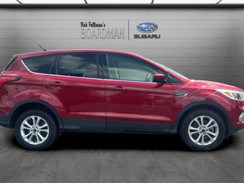 Used 2019 Ford Escape SE AWD/4WD image 3