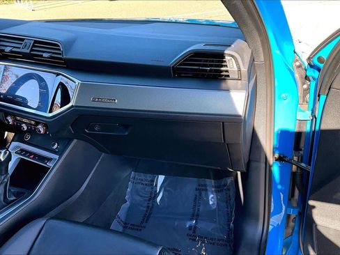 Used 2023 Audi Q3 2.0T Premium w/ Convenience Package image 18