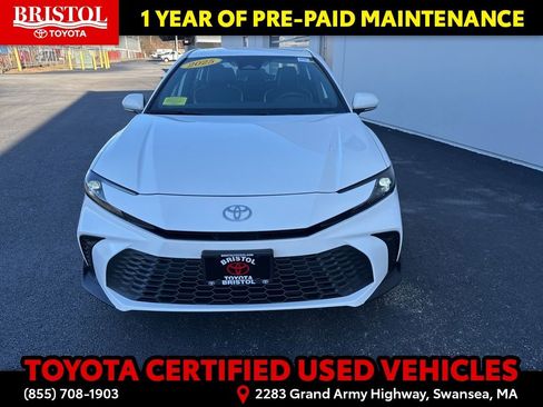 Certified 2025 Toyota Camry SE image 3