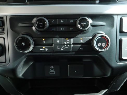 Used 2024 Ford F350 XL w/ XL Chrome Package image 9