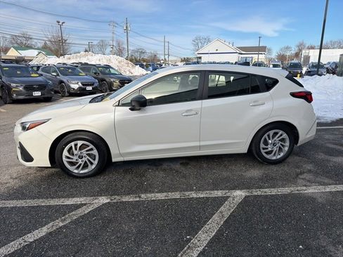 Used 2024 Subaru Impreza 2.0i image 3