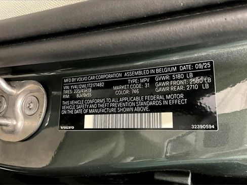 New 2026 Volvo V60 B5 Cross Country Ultra w/ Climate Package image 9