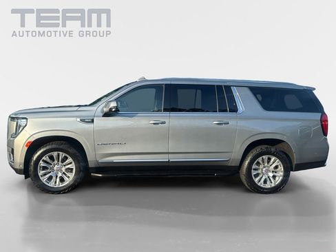 Used 2024 GMC Yukon XL Denali w/ Advanced Technology Package image 4