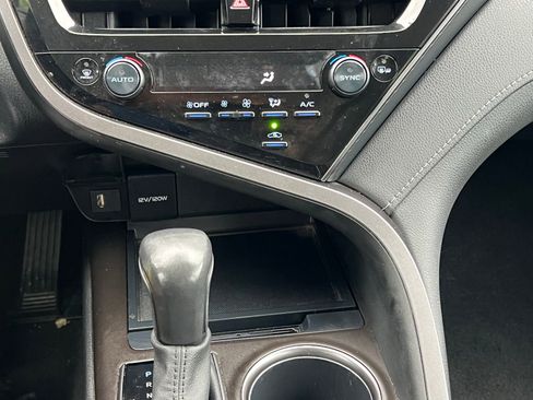Used 2023 Toyota Camry SE FWD image 29