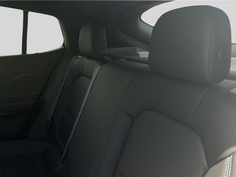 New 2026 Buick Envista Sport Touring w/ Convenience I Package FWD image 19