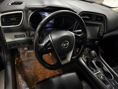 Used 2017 Nissan Maxima 3.5 SL image 18