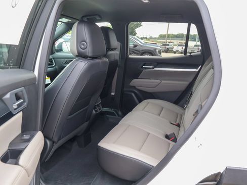 New 2027 GMC Terrain Elevation w/ Elevation Premium Package FWD image 10