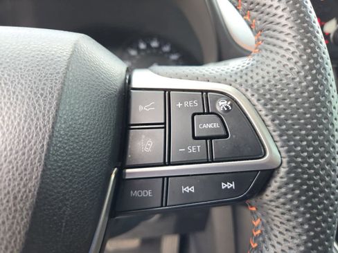 Used 2022 Toyota Sienna XSE FWD image 25