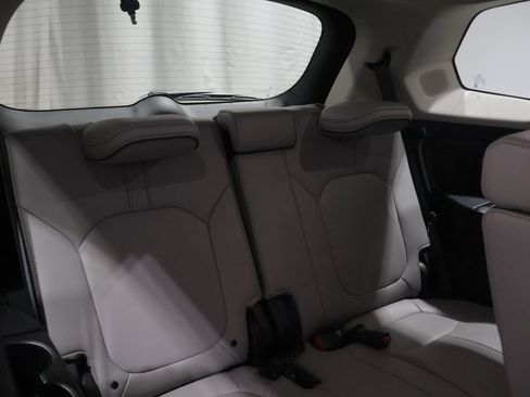 Used 2023 Honda Pilot Elite image 22