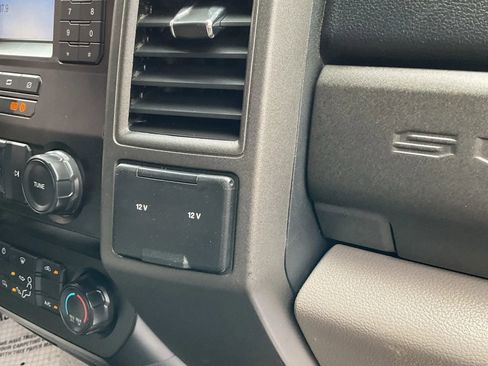 Used 2020 Ford F250 XL w/ Power Equipment Group image 47