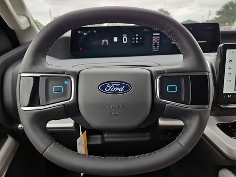 New 2026 Ford Expedition Active RWD image 27