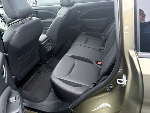 Used 2025 Subaru Forester Touring image 7