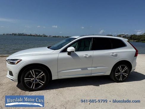 Used 2019 Volvo XC60 T5 Momentum w/ Premium Package FWD image 1