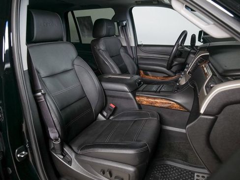 Used 2015 GMC Yukon Denali w/ Open Road Package AWD/4WD image 3
