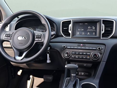 Used 2018 Kia Sportage LX w/ LX Popular Package AWD/4WD image 19