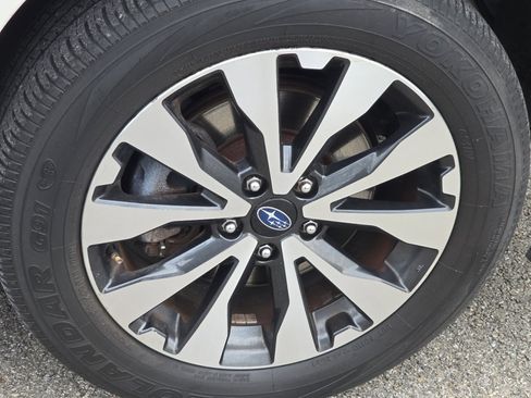 Used 2017 Subaru Outback 2.5i Limited image 8