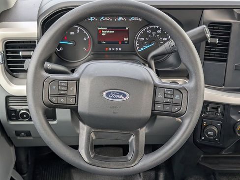 New 2026 Ford F250 XL w/ XL Chrome Package image 9