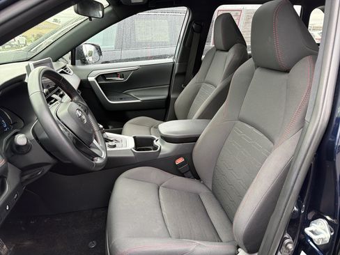 Used 2023 Toyota RAV4 SE w/ Weather & Moonroof Package AWD/4WD image 10