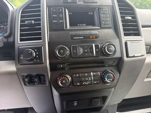 Used 2018 Ford F250 XL w/ Power Equipment Group AWD/4WD image 19