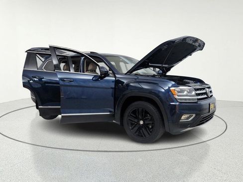 Used 2018 Volkswagen Atlas SEL Premium image 11
