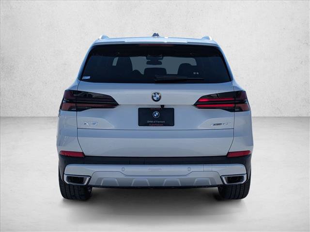 Used 2026 BMW X5 xDrive40i w/ Parking Assistance Package AWD/4WD image 8