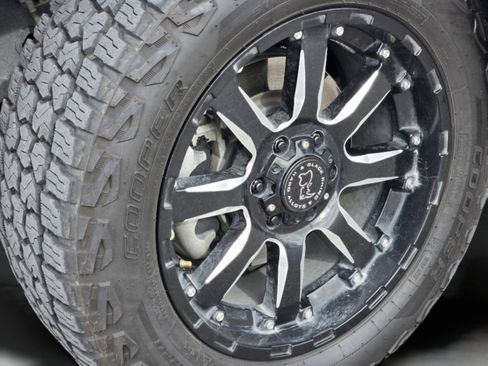 Used 2021 Ford F150 Platinum w/ Equipment Group 701A High AWD/4WD image 30