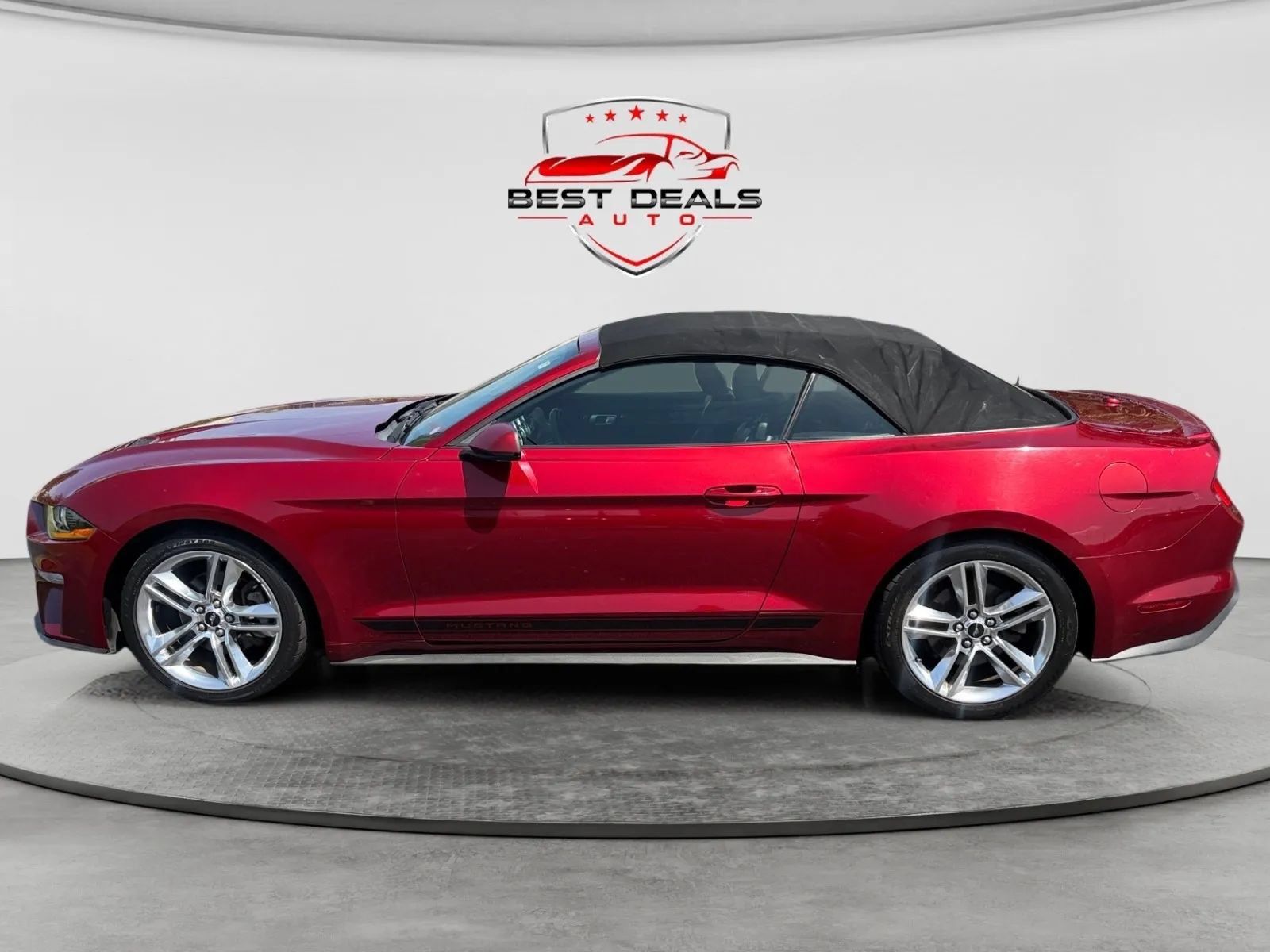 Used 2019 Ford Mustang Premium w/ Equipment Group 201A RWD image 2