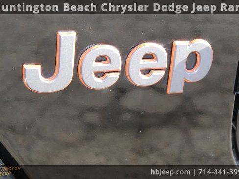 Used 2021 Jeep Gladiator Mojave image 11