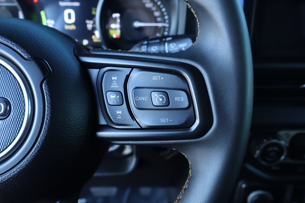 Used 2025 Jeep Wrangler Unlimited Sport S 4xe AWD/4WD image 24