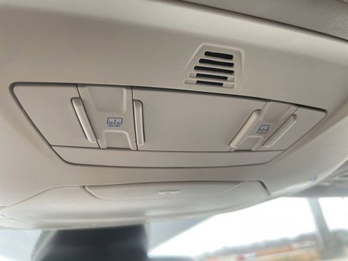 Used 2018 Ford Escape Titanium w/ Ford Safe & Smart Package image 46