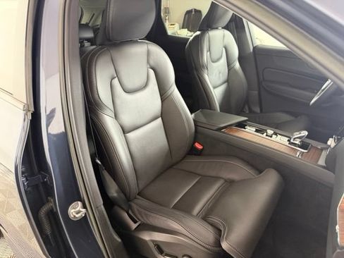 Used 2023 Volvo XC60 B6 Ultimate w/ Protection Package Premier AWD/4WD image 24