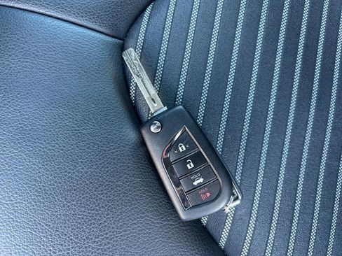 Used 2024 Toyota Camry SE AWD/4WD image 33
