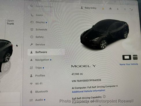 Used 2023 Tesla Model Y 2WD image 18